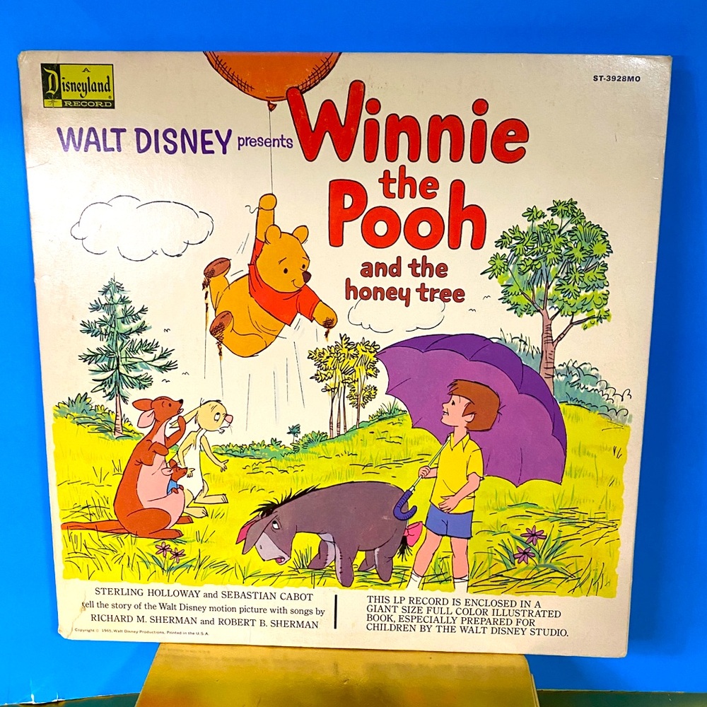 Walt Disney 1965 Winnie the Pooh And The Honey Tree Disneyland Record & Book 12”